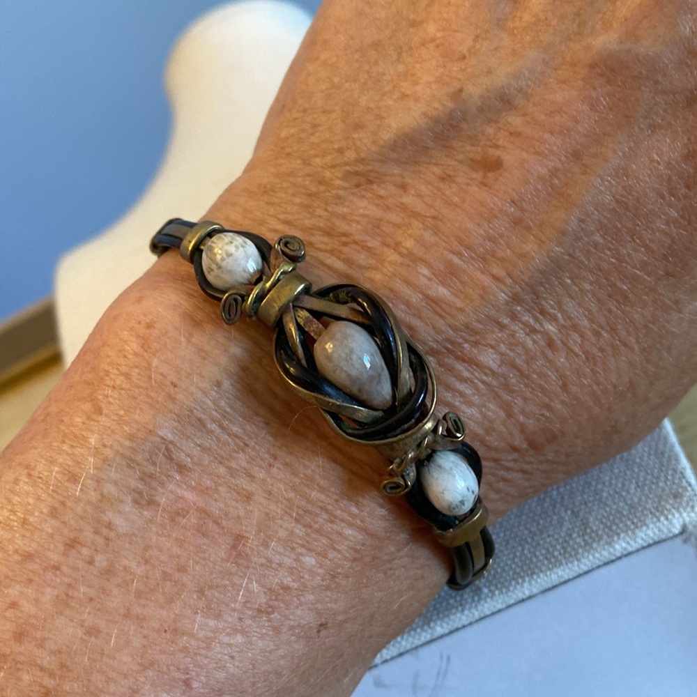 Vintage Cowrie Shell Bracelet